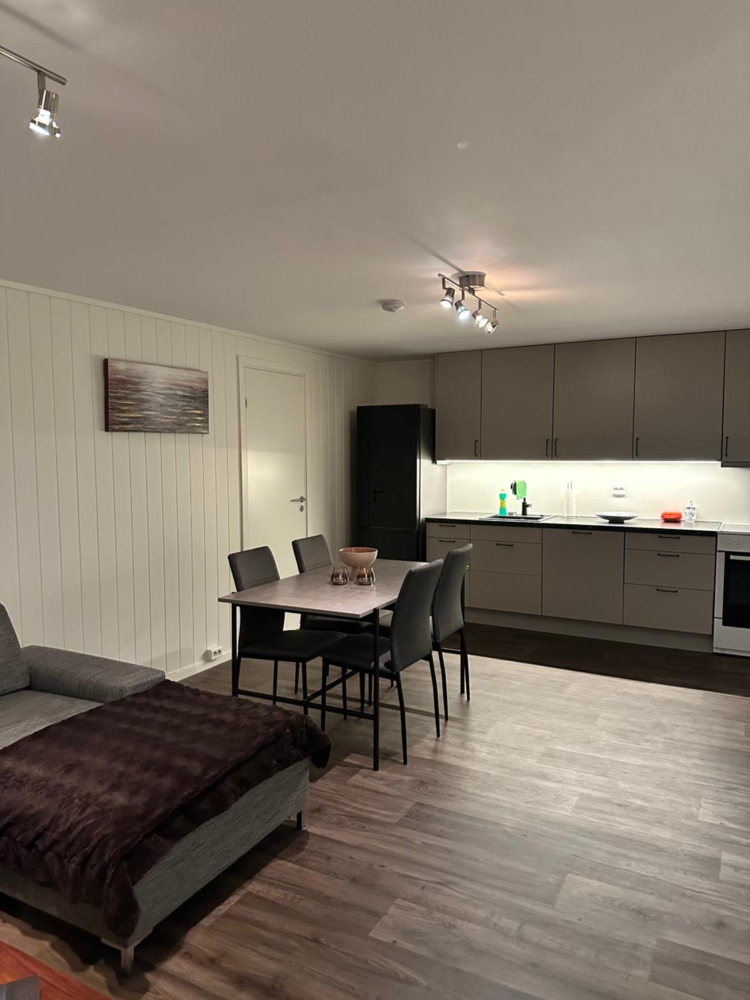 Your Home Away From Home, Apartment 2 ترومسو المظهر الخارجي الصورة